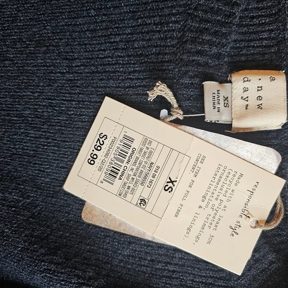 A New Day Puff Sleeve Navy Sweater Dress size Xs - Picture 3 of 3